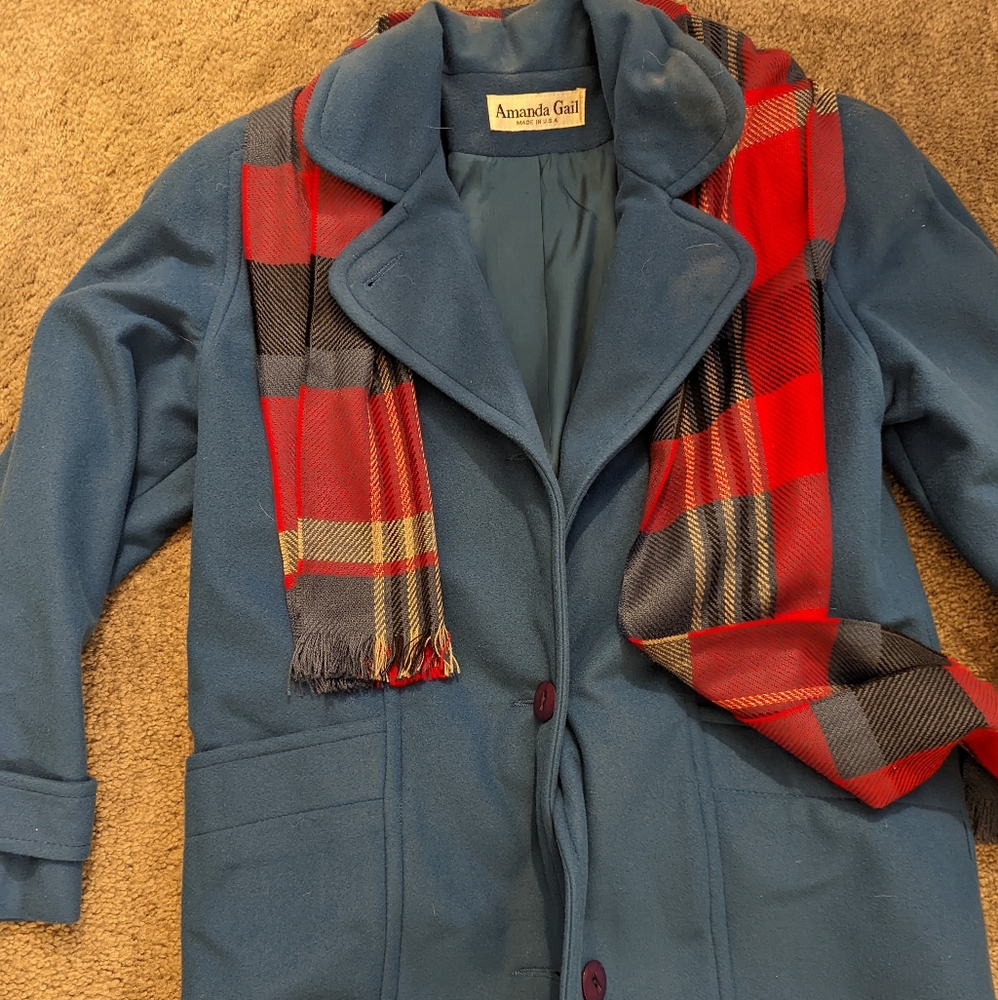 Women's peacoat